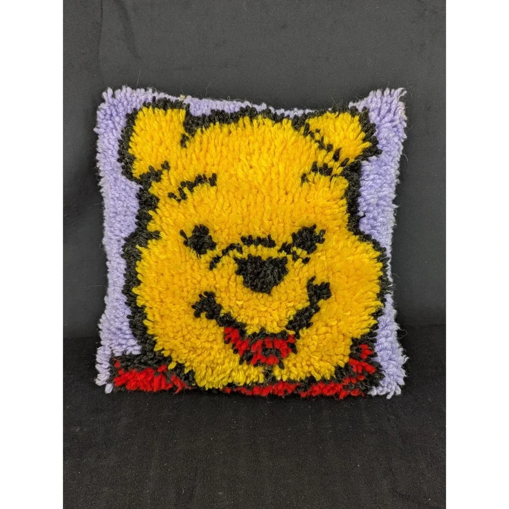 Rare Pose - Winnie The Pooh Disney Complete Latch Hook Pillow 12x12
